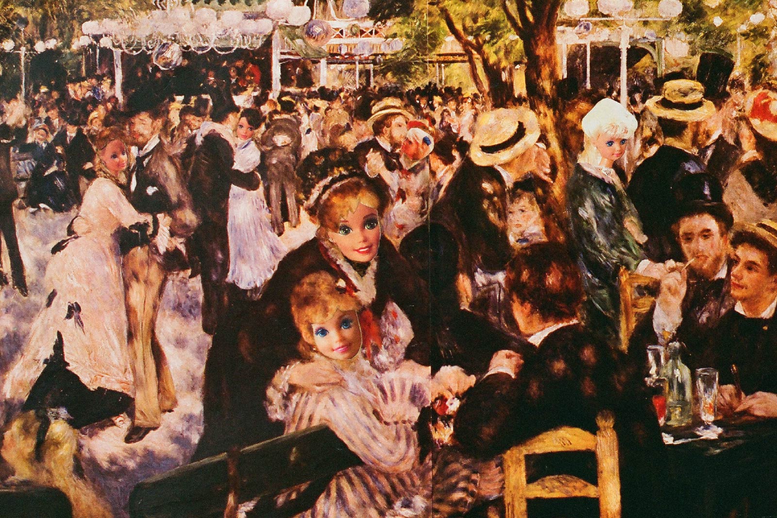 Tanz bis in die Puppen,
1993 | Collage,
Reproduktion des Gemäldes „Bal du moulin de la Galette“ von Pierre-Auguste Renoir, Fotos von Puppengesichtern aus Spielzeugkatalogen